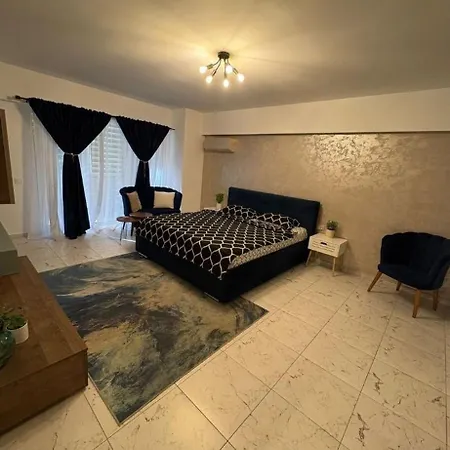 Lucas 3 * Craiova